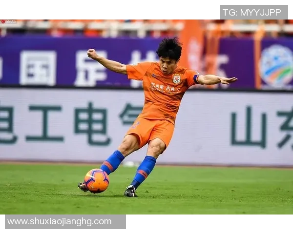 回顾1990年足球明星的辉煌岁月与传奇故事